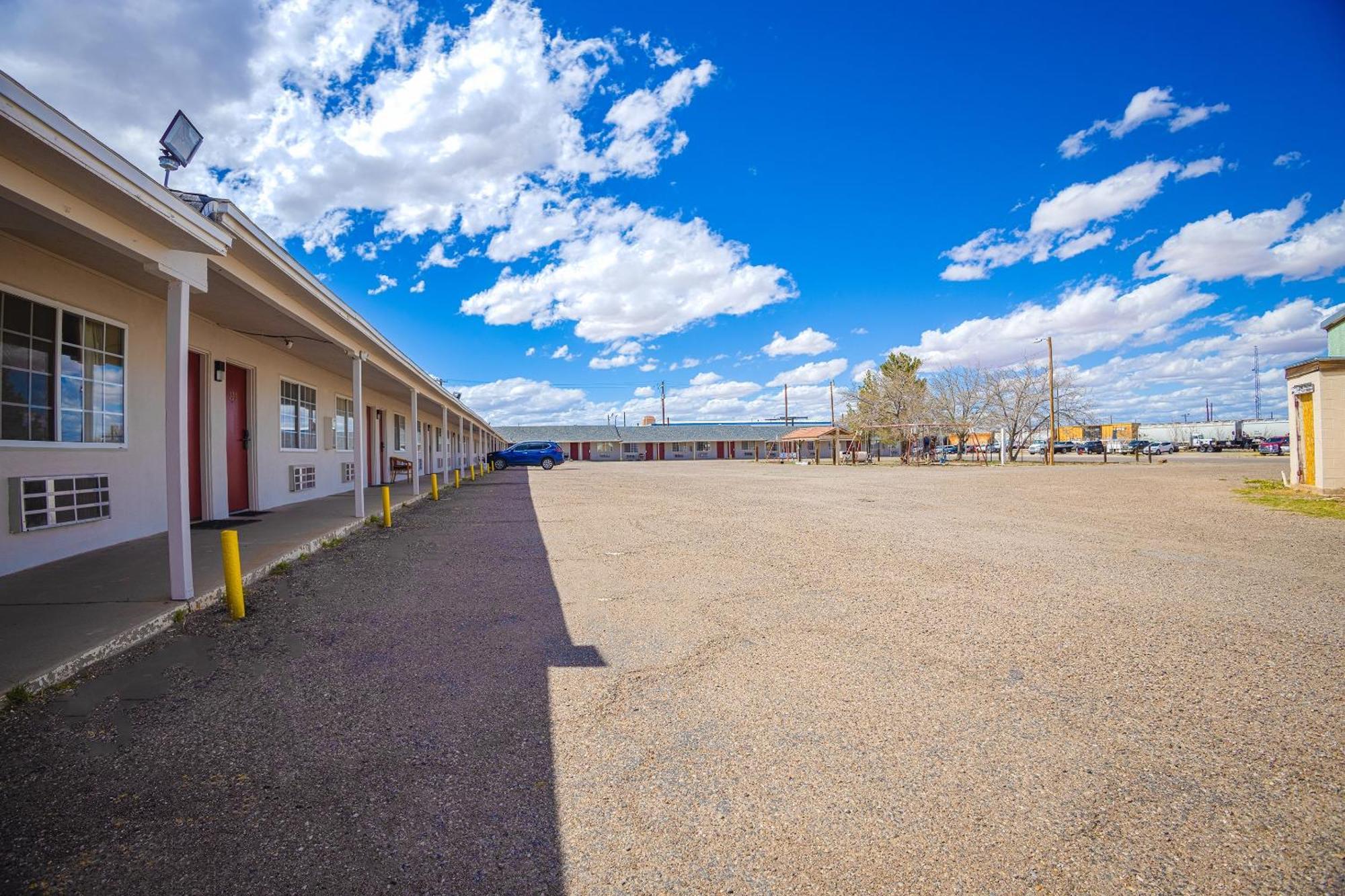Holiday Motel, Lordsburg By Oyo Eksteriør bilde