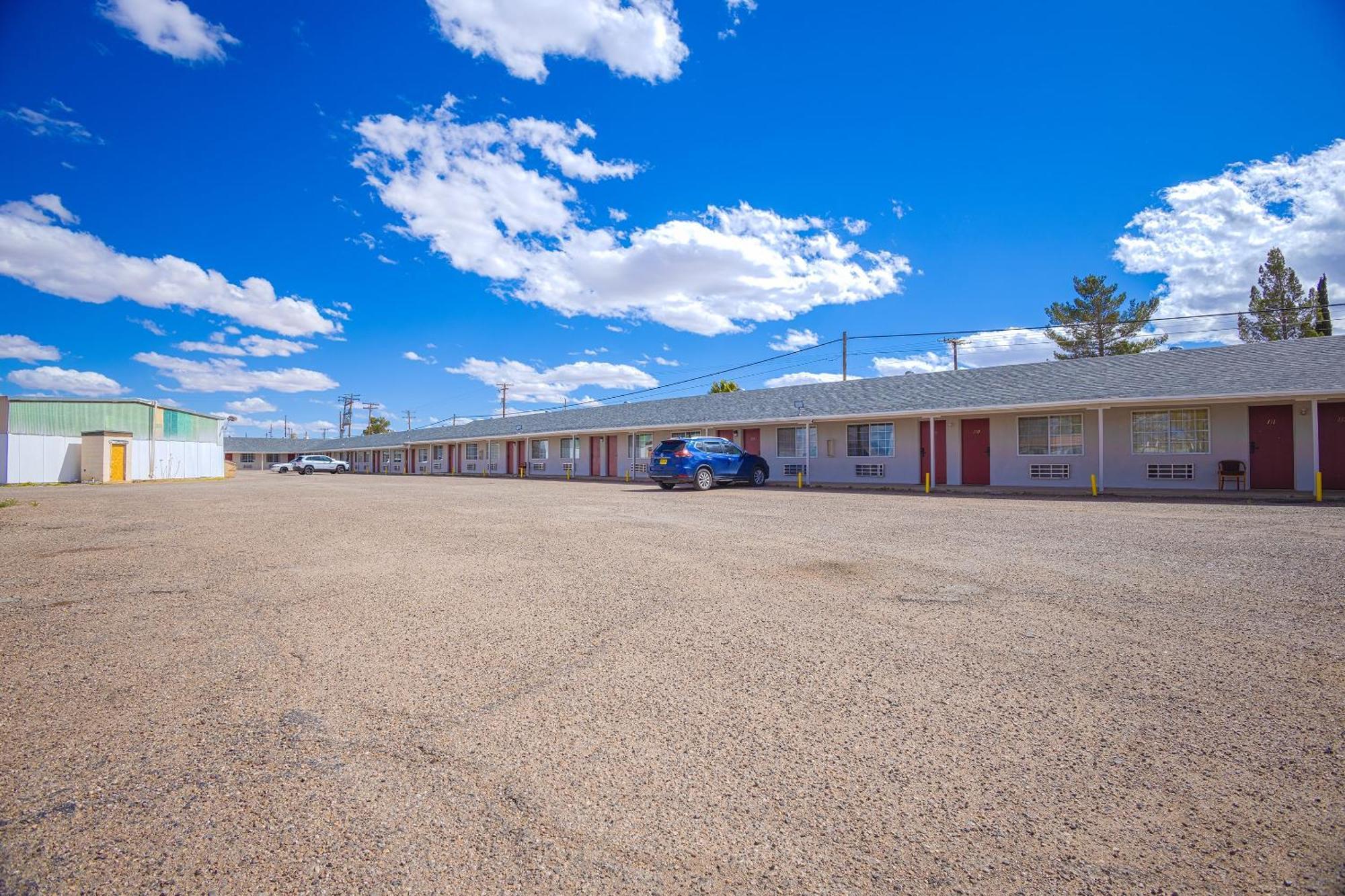 Holiday Motel, Lordsburg By Oyo Eksteriør bilde